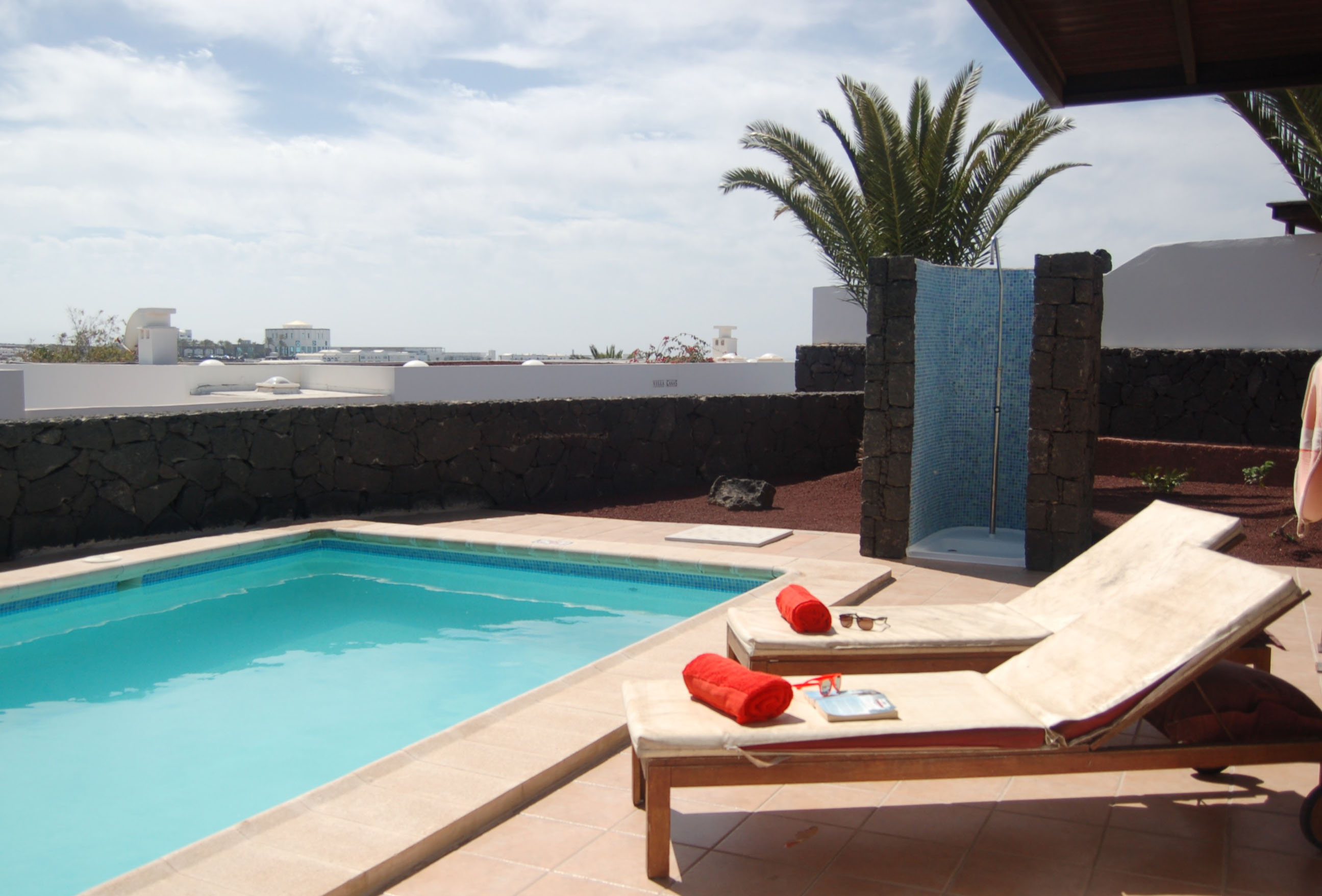 luxury villas lanzarote