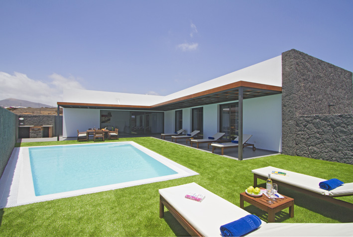 luxury villas lanzarote