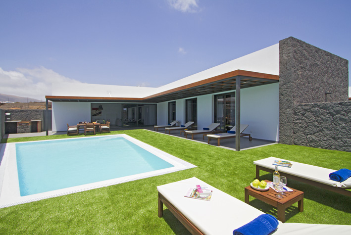 luxury villas lanzarote